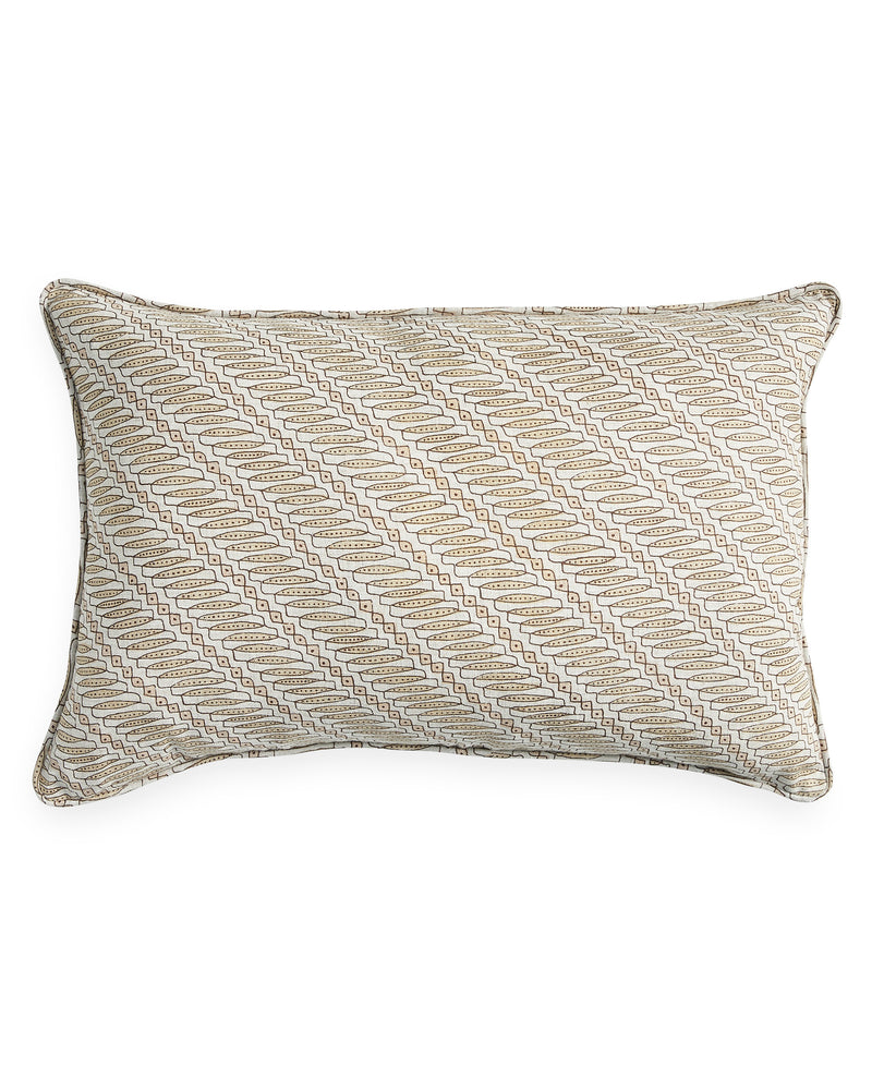 Jakarta Shell Cushion