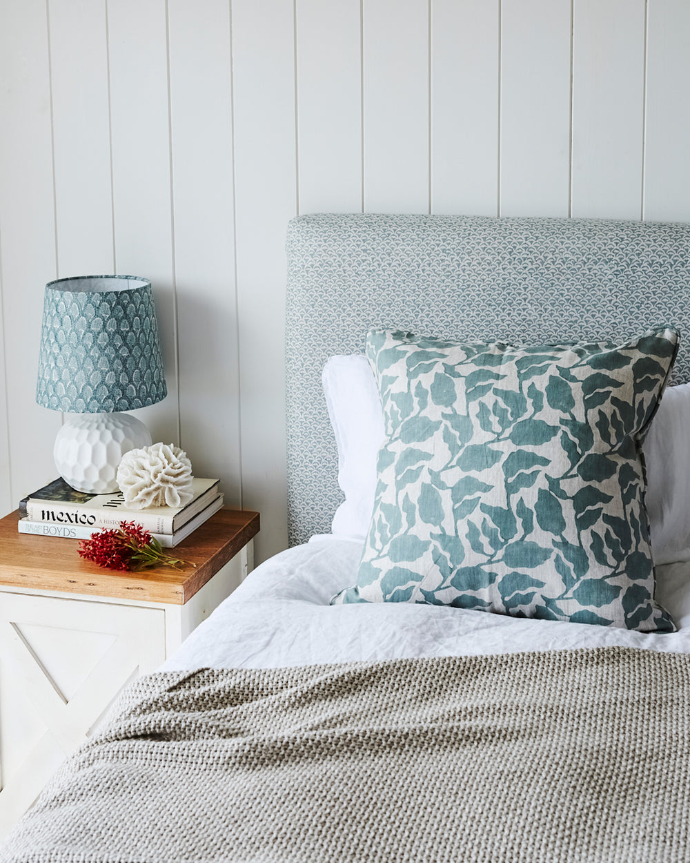 Flores Celadon Cushion