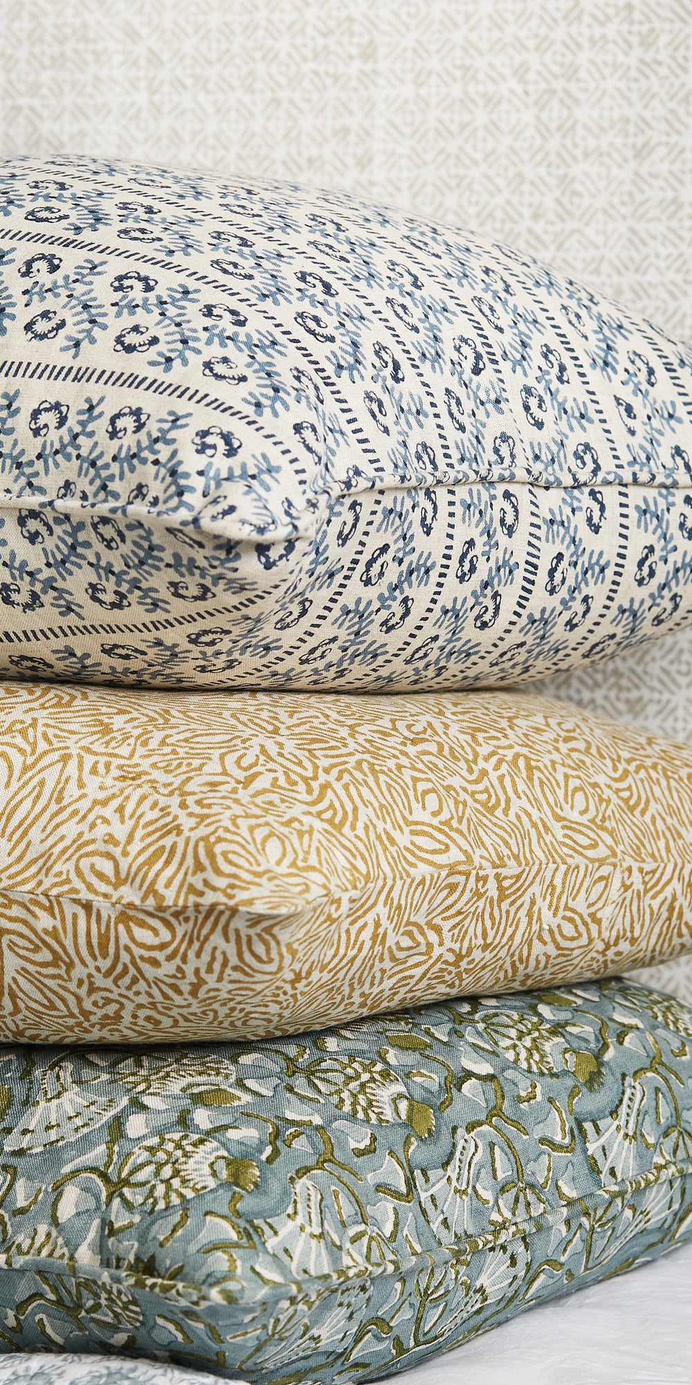 Iznik Celadon Moss Cushion