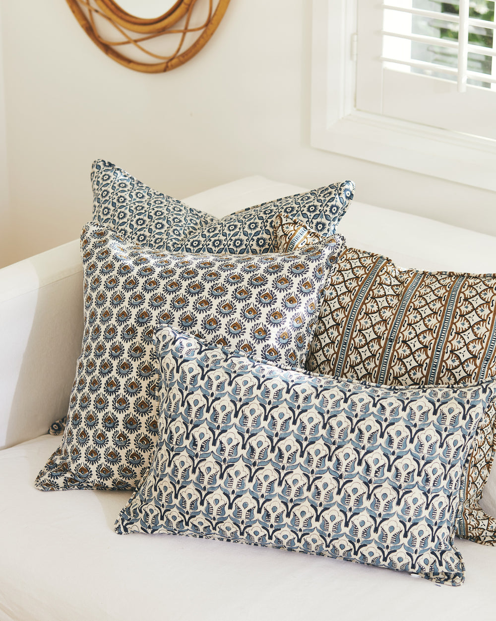 Cirali Azure linen cushion