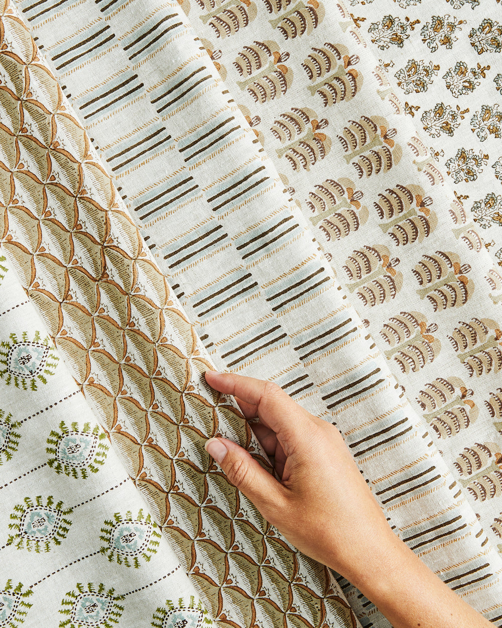 Salerno Amaro Linen in - Fabric - Walter G Australia