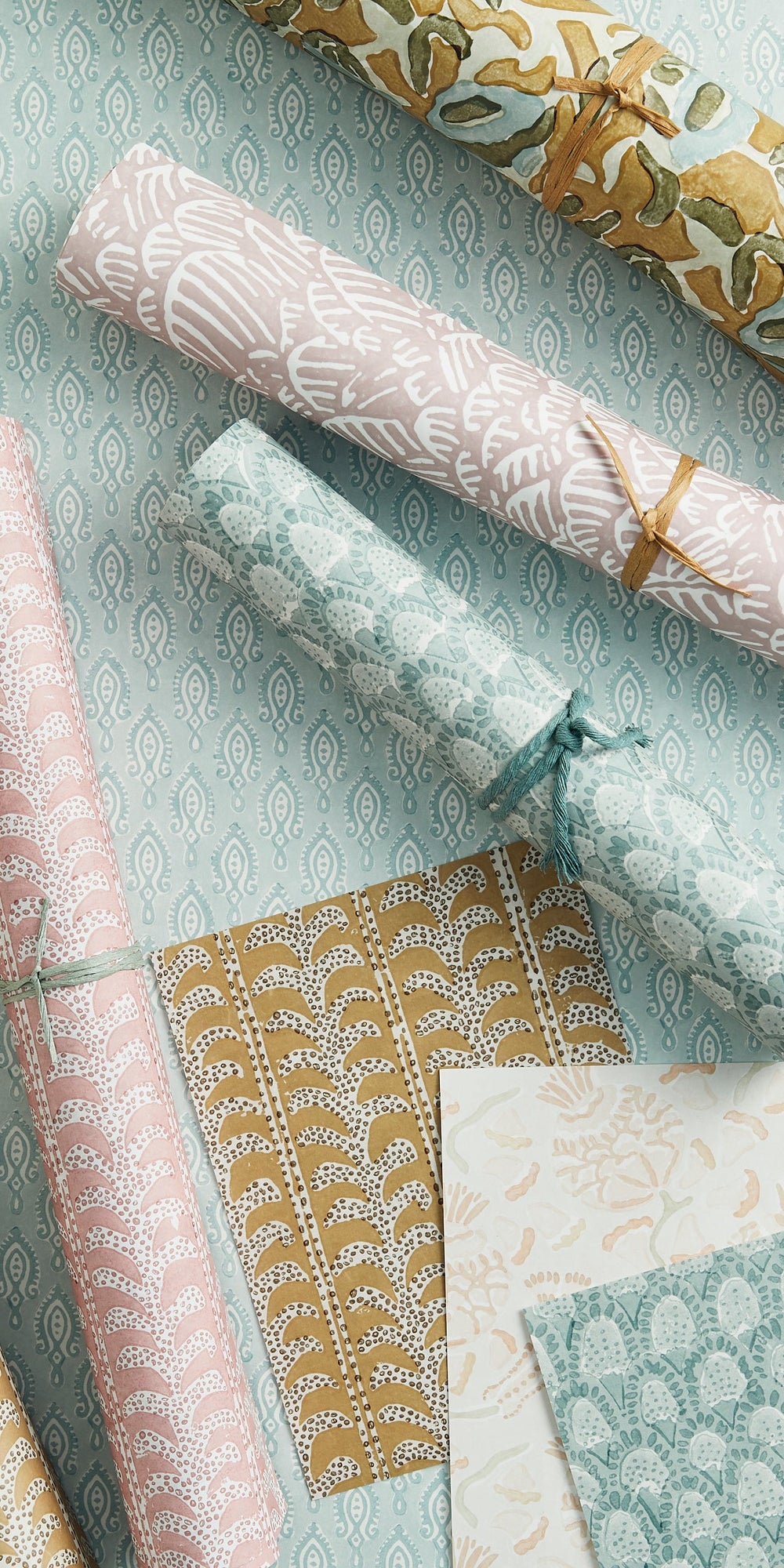Iznik Papaya Wallpaper in - Wallpaper - Walter G Australia