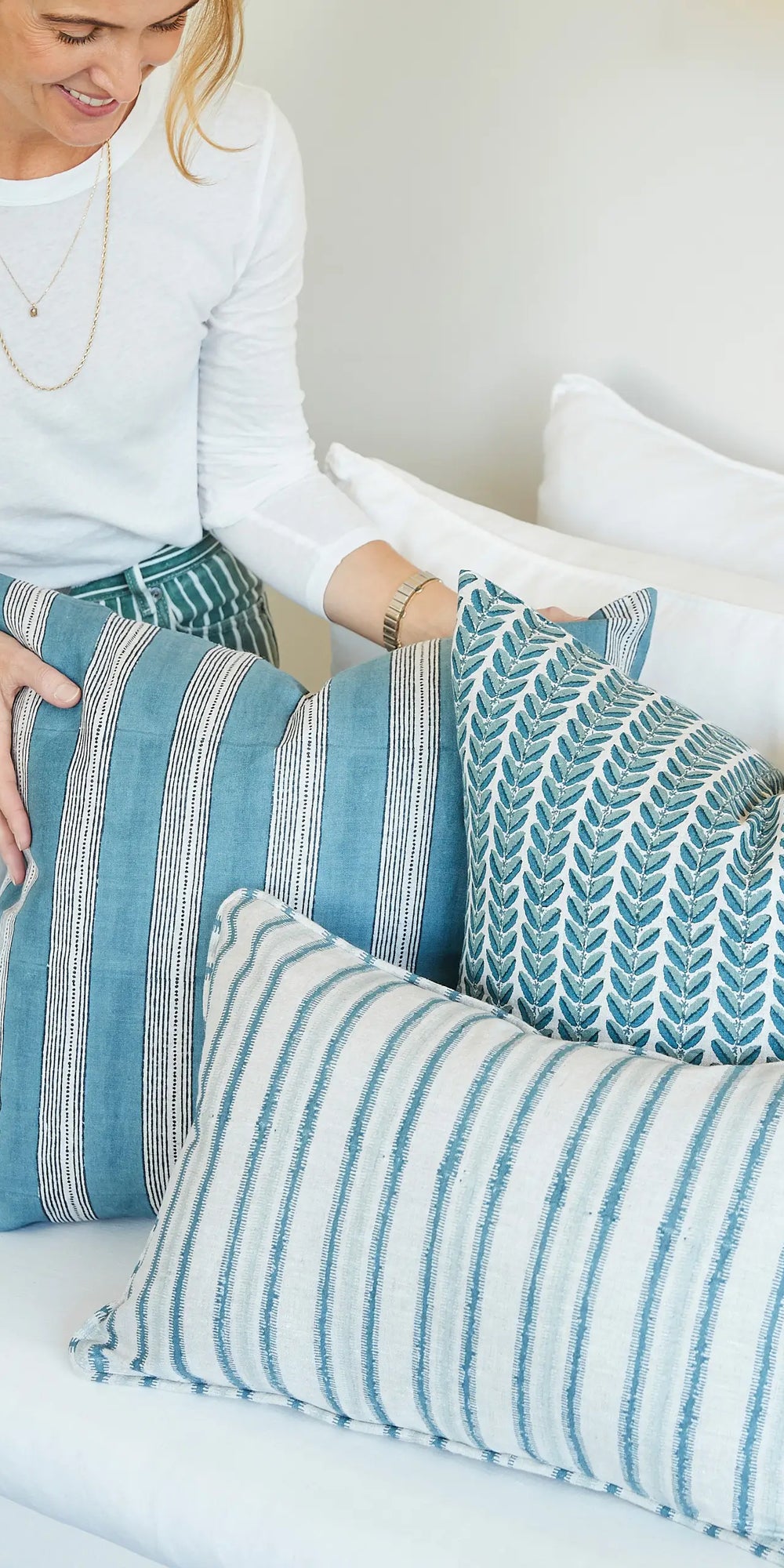 Indira Mineral linen cushion 35x55cm