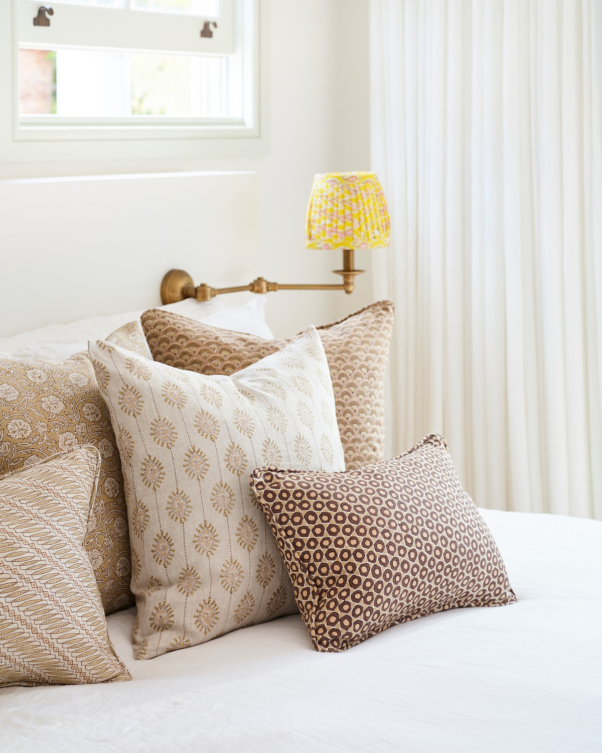 Bombay Shell Cushion