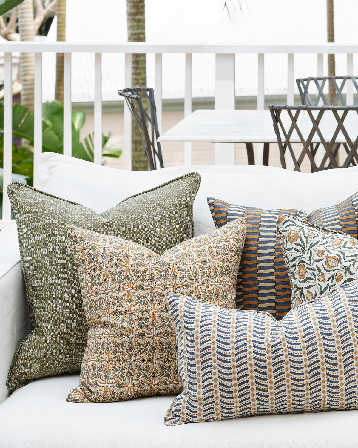 Medusa Desert Cushion