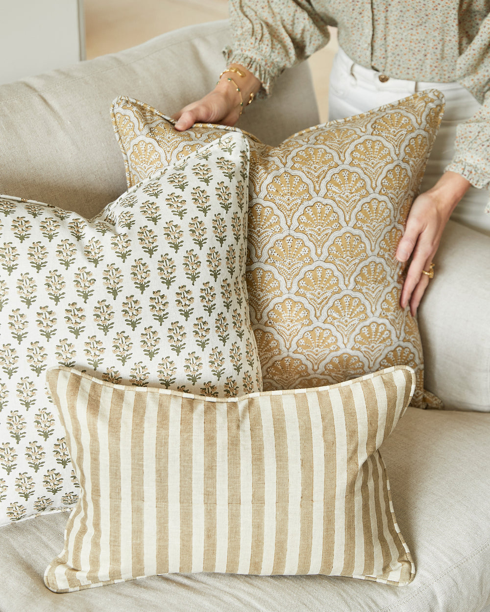 Bodrum Shell Cushion