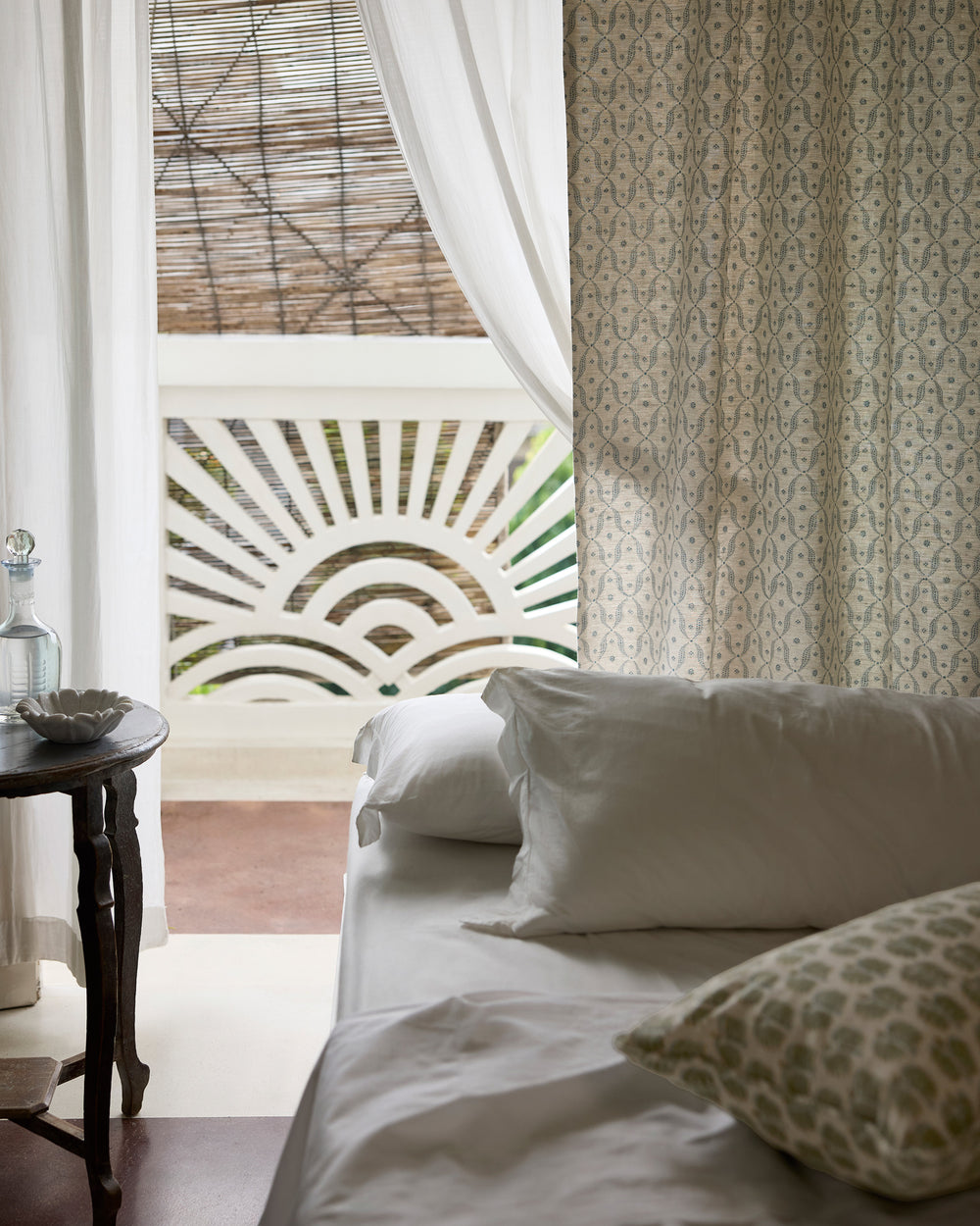 Hera Celadon Moss Cushion