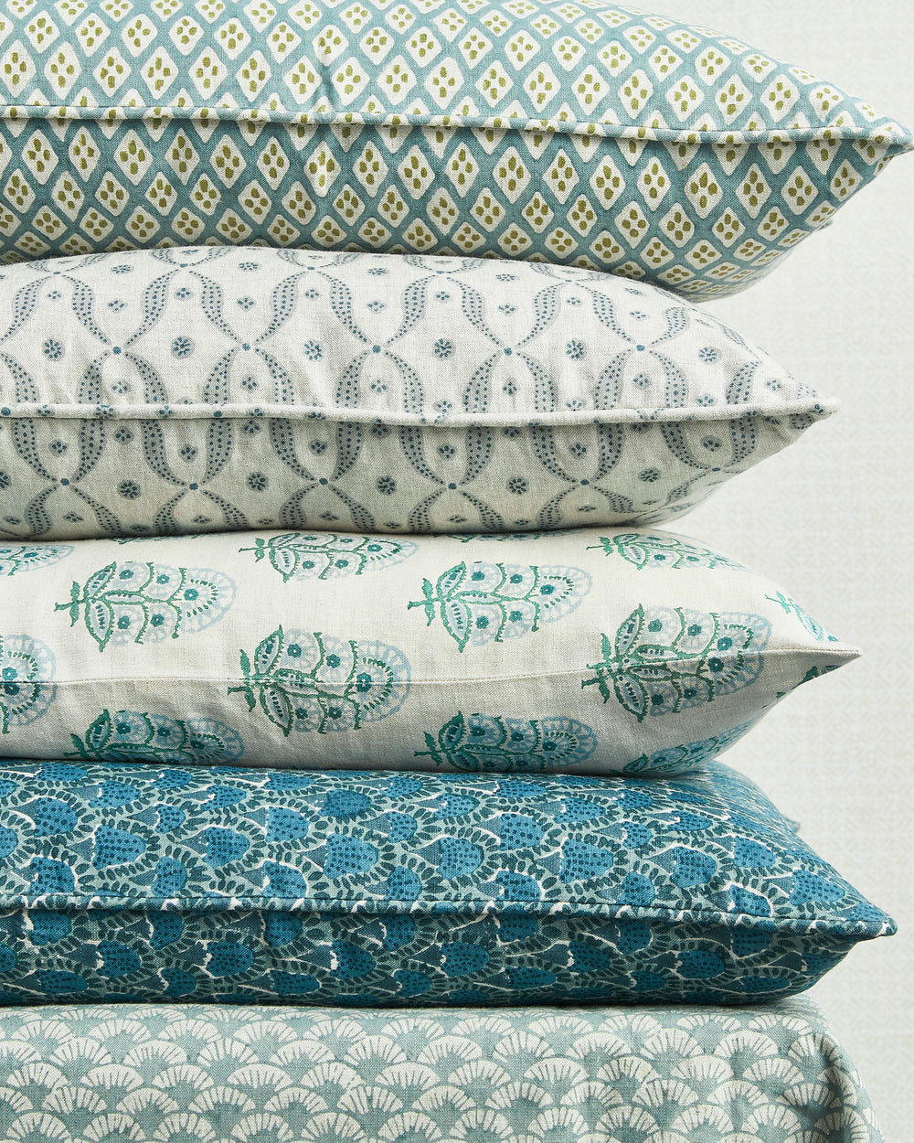 Orvietto Celadon Moss Cushion