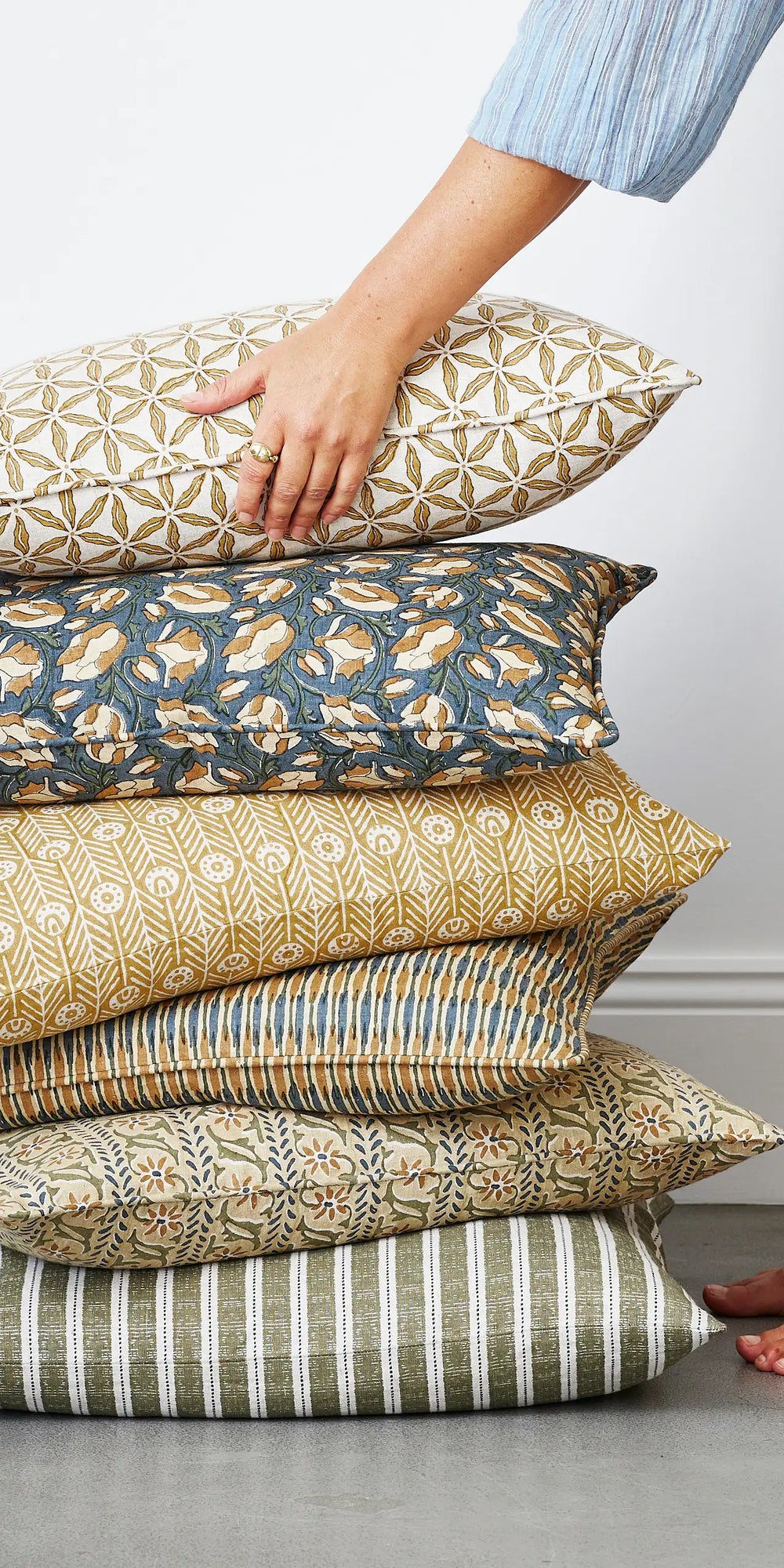 Lahore Desert Cushion
