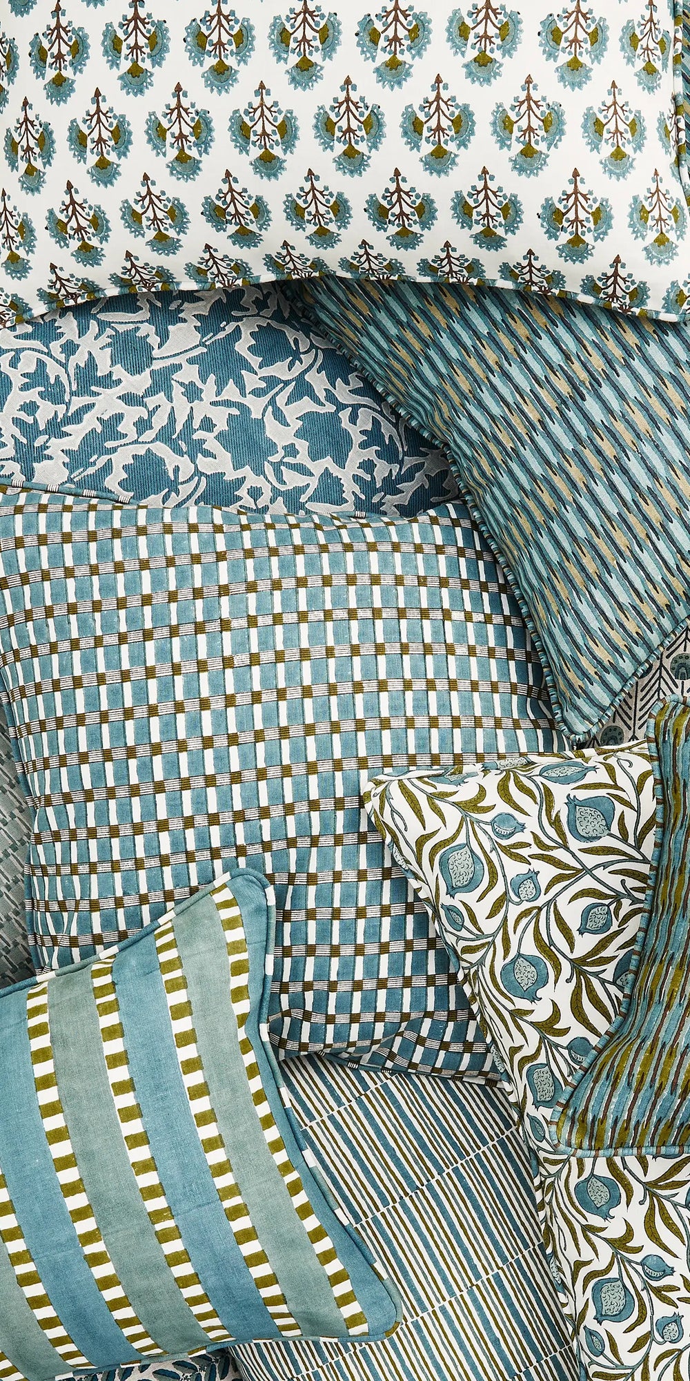 Ampelas Lagoon Cushion