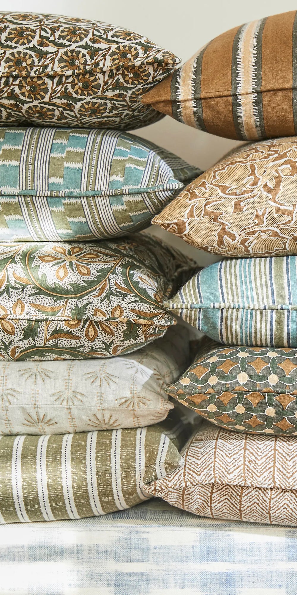 Chowk Slate Cushion
