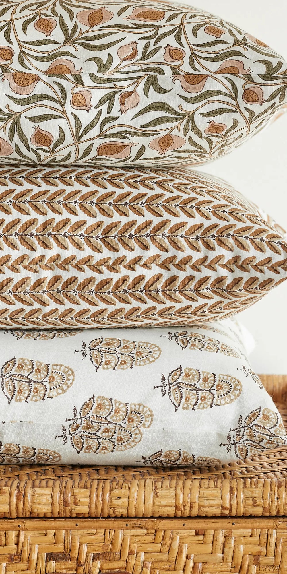Medusa Native linen cushion 50x50cm