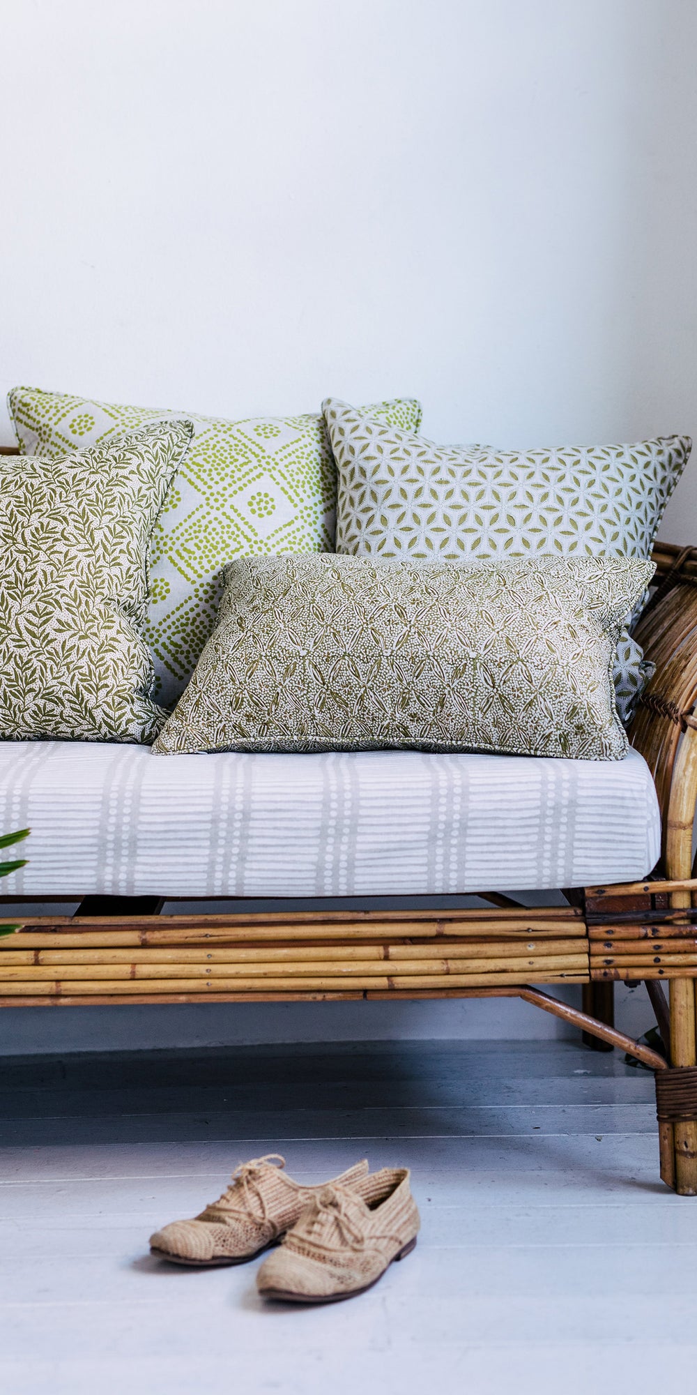 Granada Moss Cushion