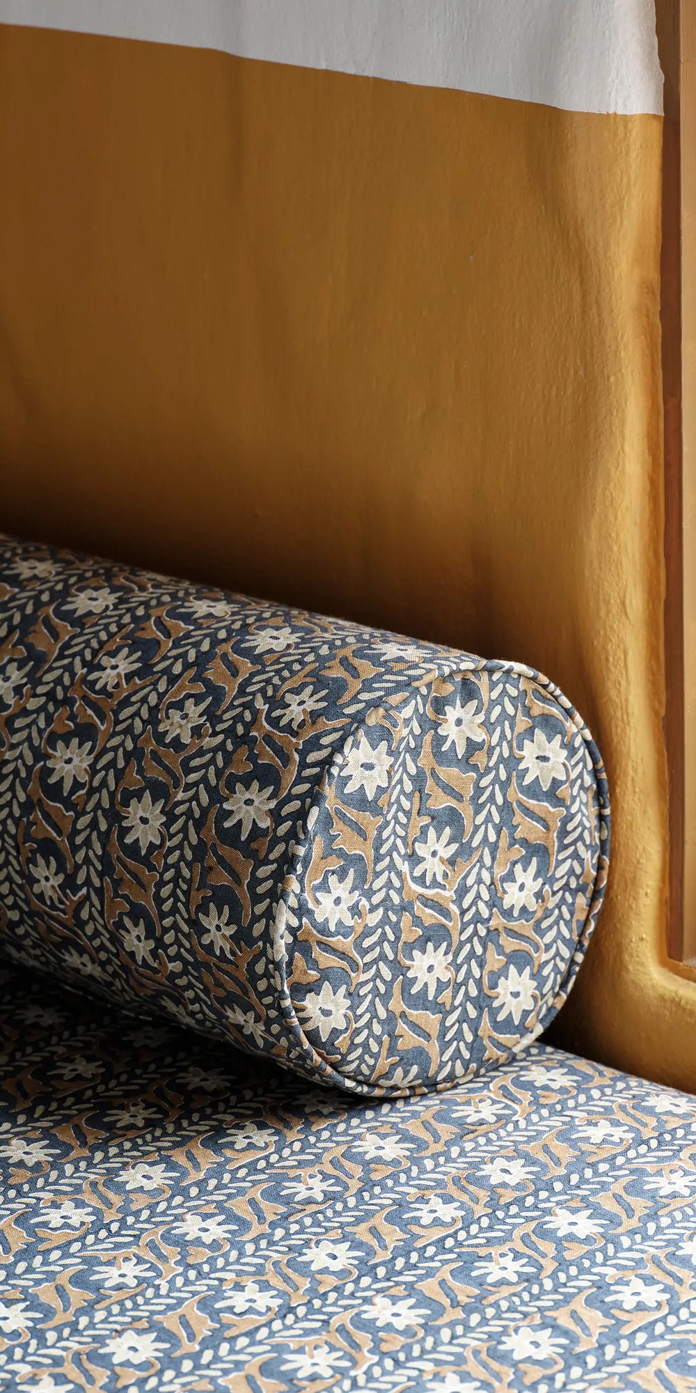 Oia Desert linen