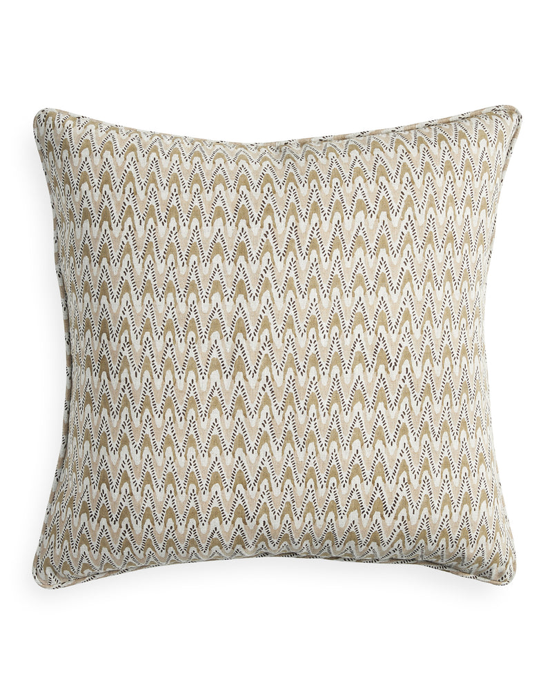 Hakone Shell linen cushion