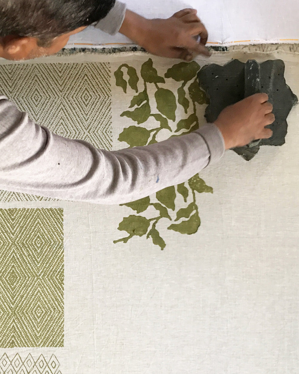 Flores Celadon Cushion
