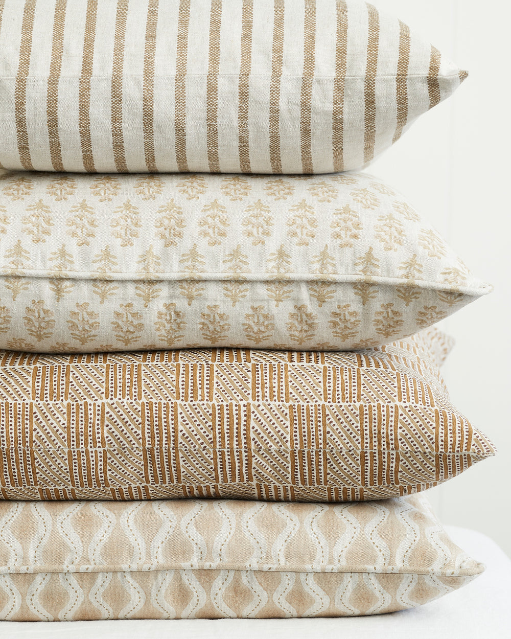 Kythira Washed Pista Cushion