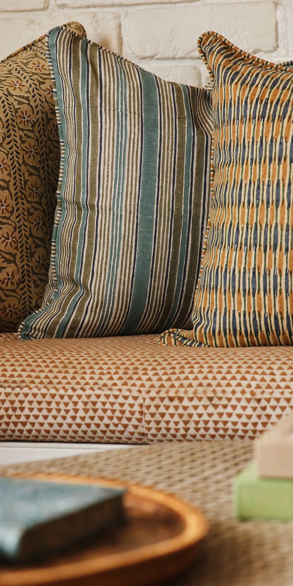 Volimes Desert Cushion