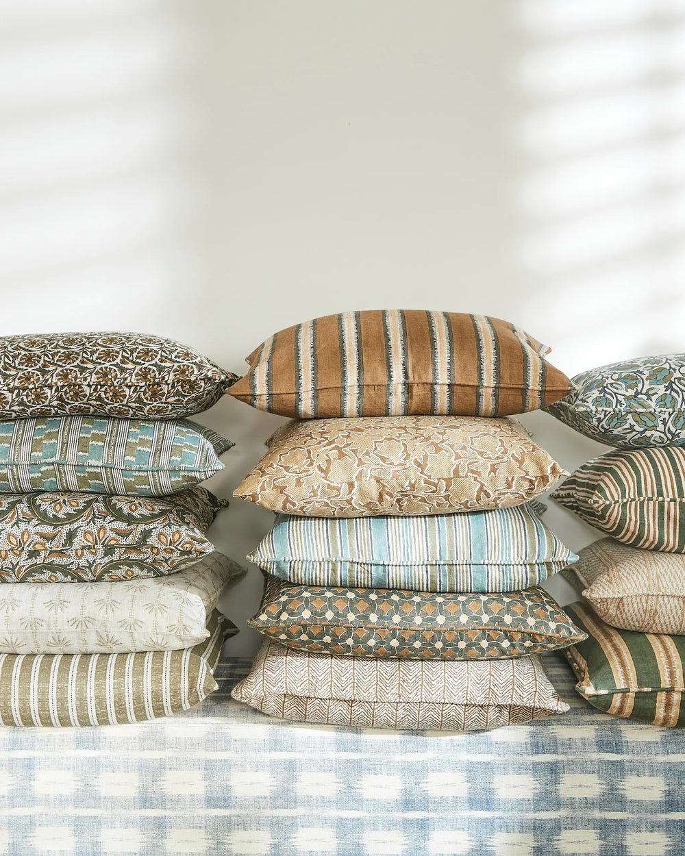 Chowk Slate Cushion