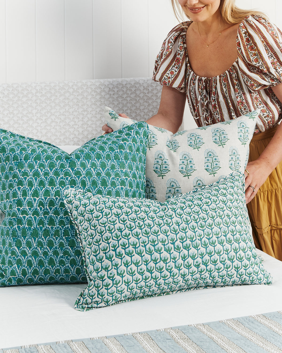 Zardosi Emerald Cushion