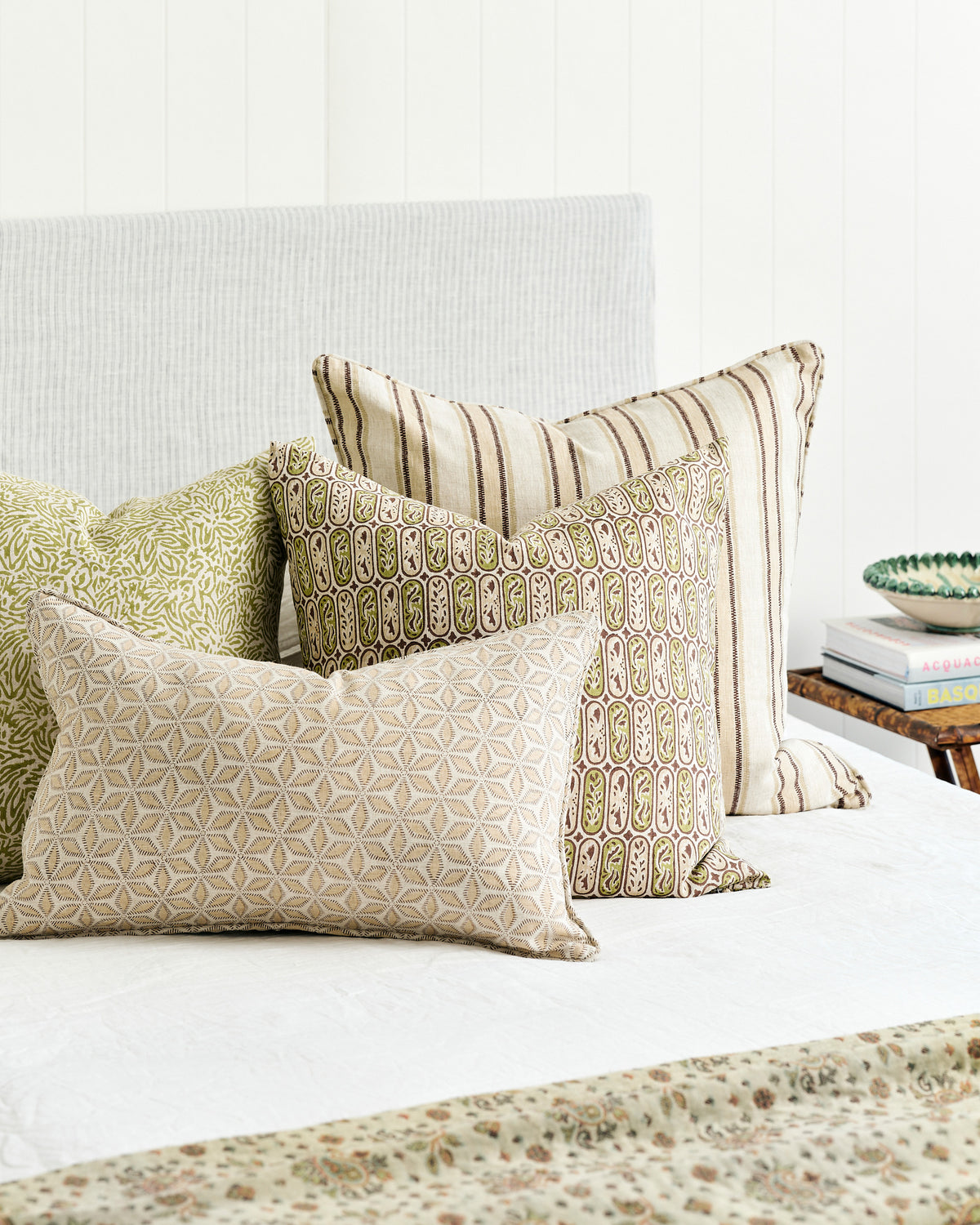 Carezza Shell Cushion
