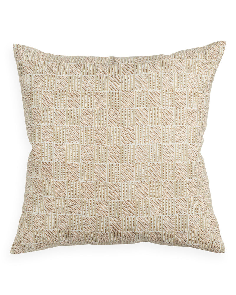 Kumasi Shell Cushion