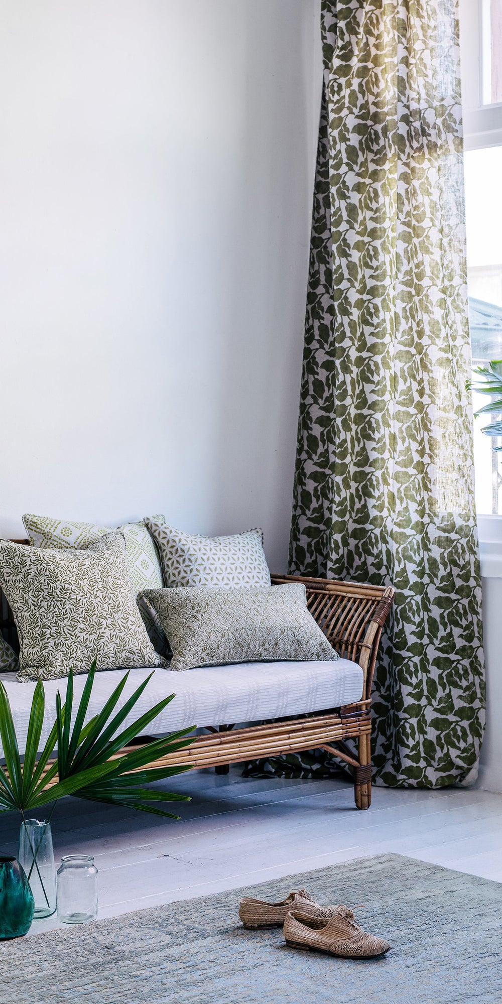 Granada Moss Cushion