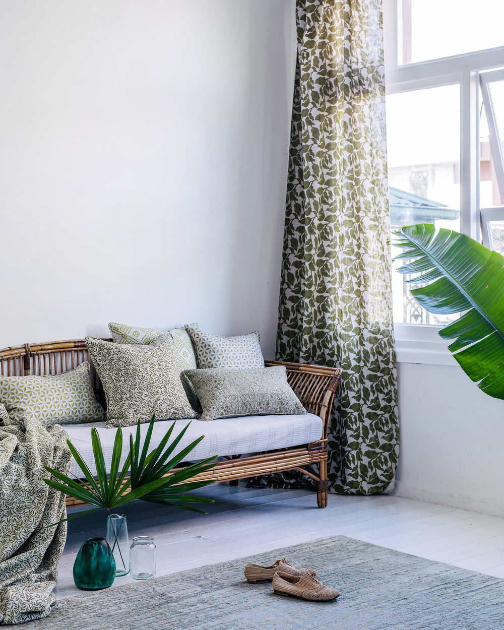 Granada Moss Cushion