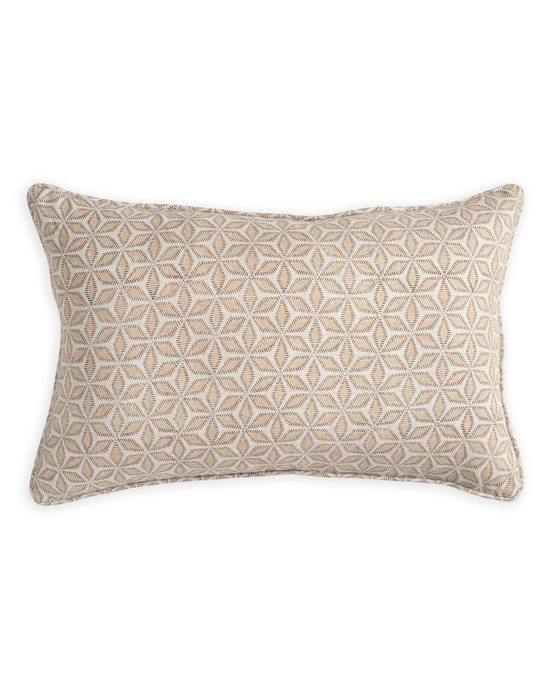 Hanami Shell linen cushion