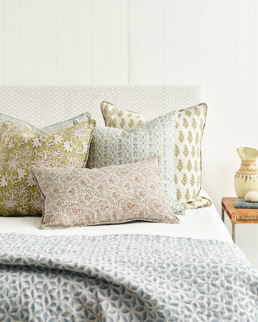 Lucknow Moss Cushion