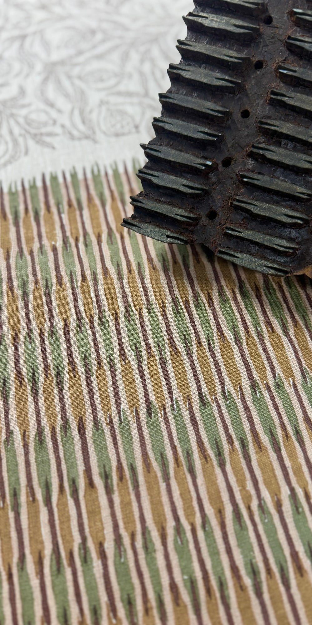 Volimes Native linen cushion 50x50cm
