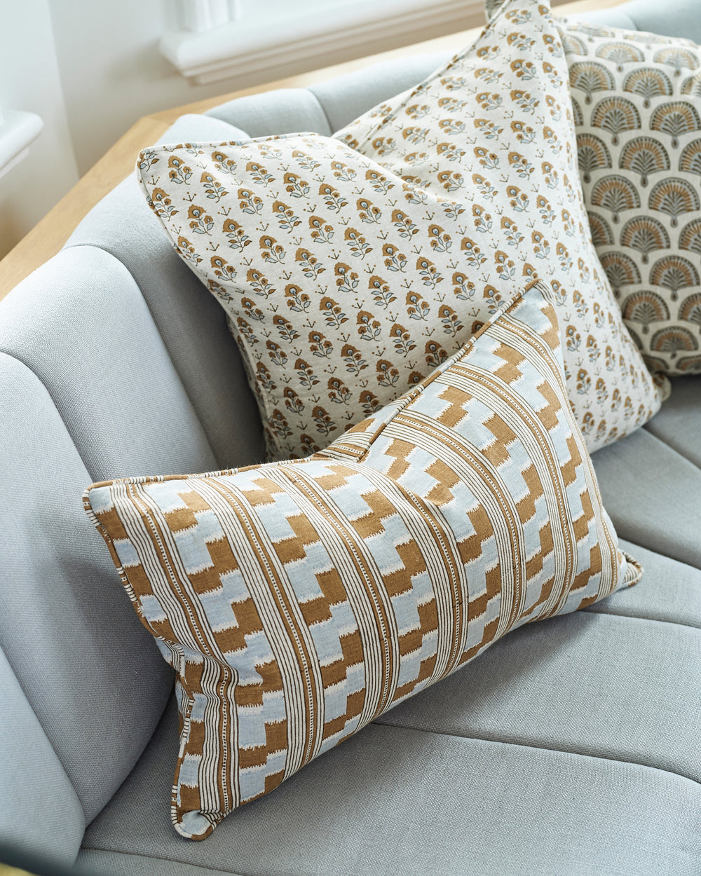 Kutch Sahara linen cushion